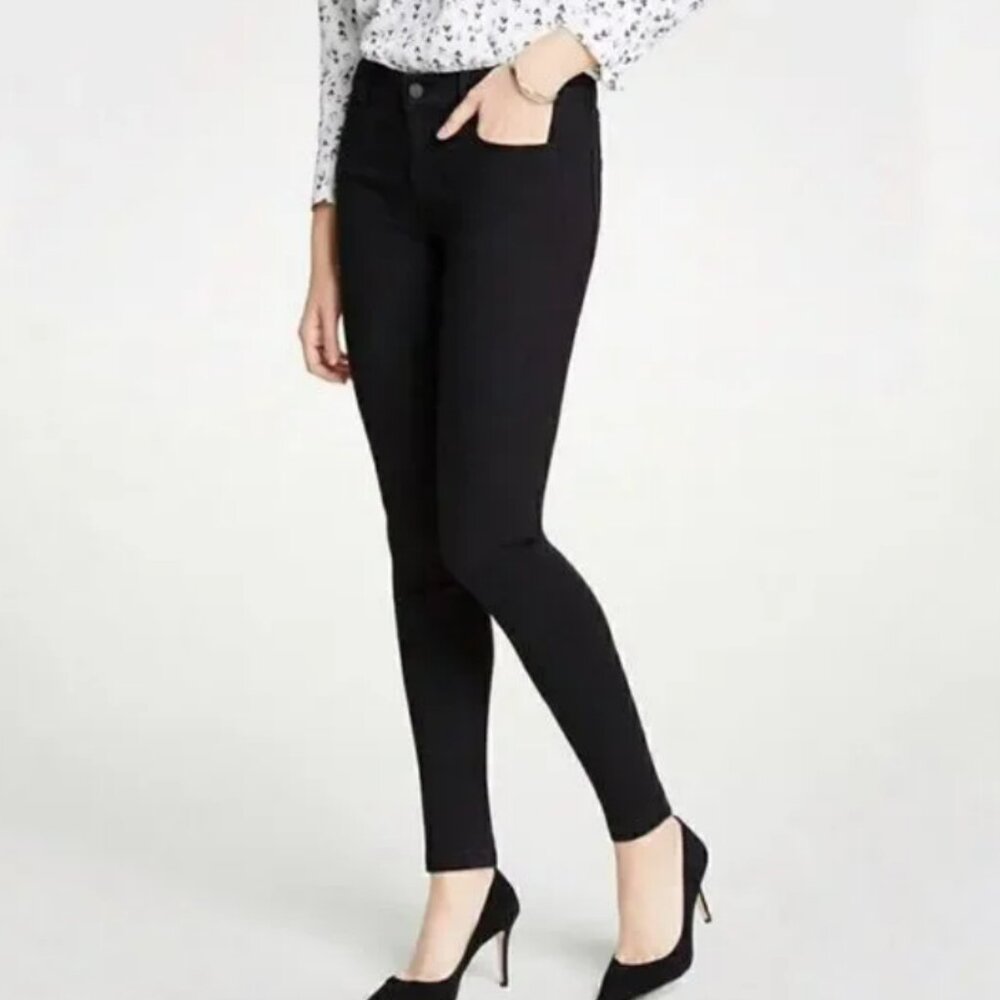 Ann Taylor Performance Stretch Denim Mid-Rise The Skinny Crop Ankle Jean Black